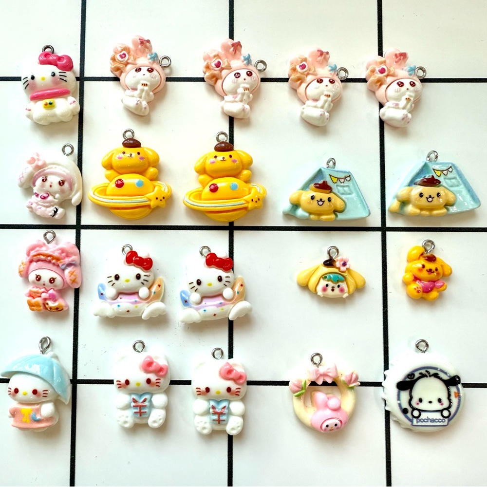 Hello Kitty craft/bracelet making charms